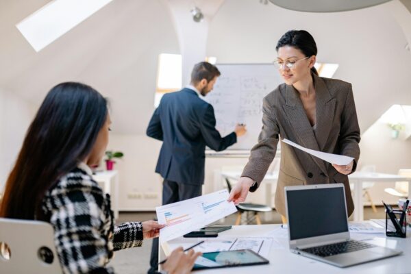 AUXILIAR SUPERIOR EN TALENTO HUMANO