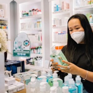 AUXILIAR SUPERIOR EN FARMACIA