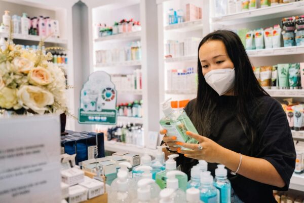 AUXILIAR SUPERIOR EN FARMACIA