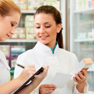 AUXILIAR SUPERIOR EN FARMACIA