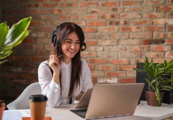 CURSO DE ATENCIÓN Y SERVICIO AL CLIENTE