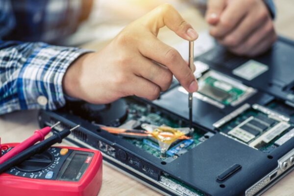 ESPECIALIDAD REPARACIÓN DE COMPUTADORAS