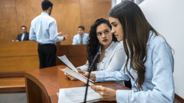 DIPLOMADO SUPERIOR EN ORATORIA Y ARGUMENTACIÓN JURIDICA